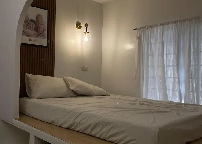 Modern Home In Pampanga With Parking - Near Sm Clark & Clark International Airport